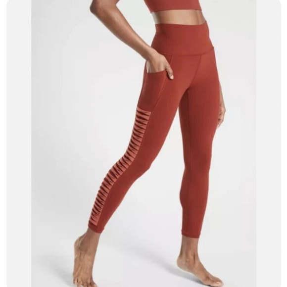 ATHLETA ‘Conscious Stash Pocket 2’ Twist Leggings Size XSP - Picture 6 of 7
